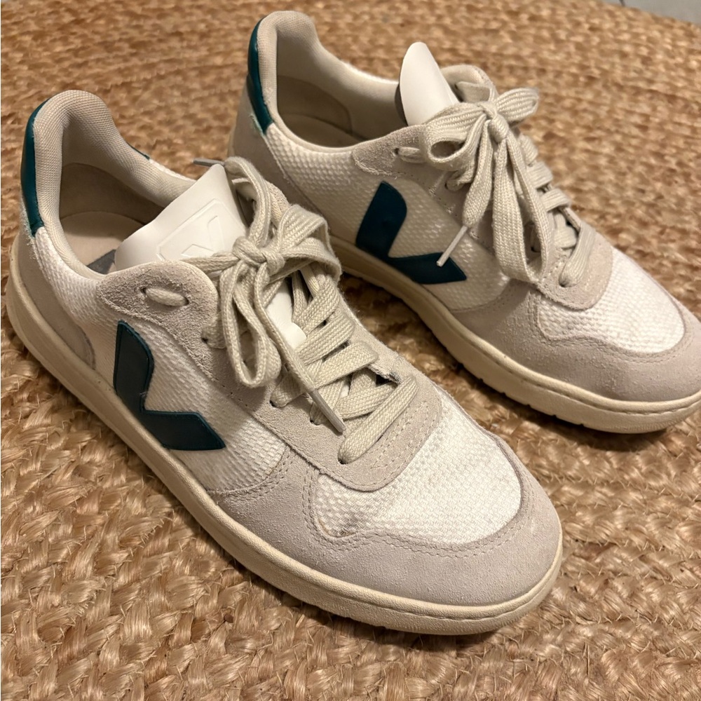 Veja V-90 White and Green Sneakers